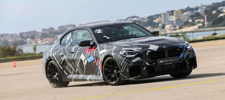 Новую BMW M2 превратили в контроллер для видеоигры