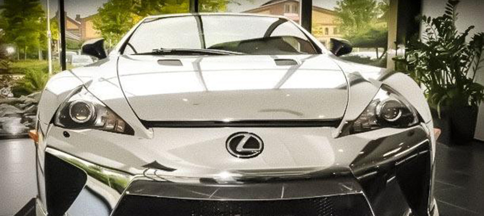 Lexus LFA с хромированным кузовом выставили на продажу за миллион евро