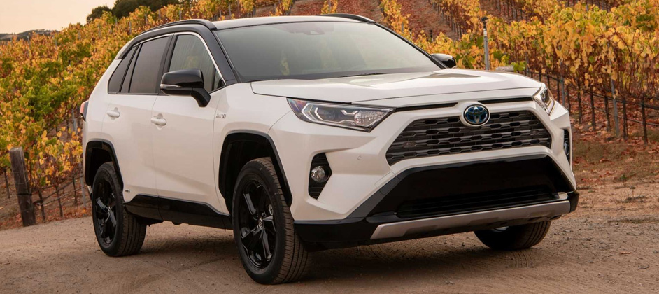 Toyota снизила ценник кроссовера Toyota RAV4