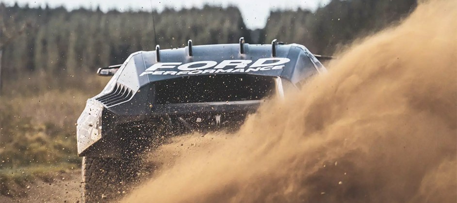 Ford показал первый снимок гоночного супервездехода Ranger Raptor для «Дакара»