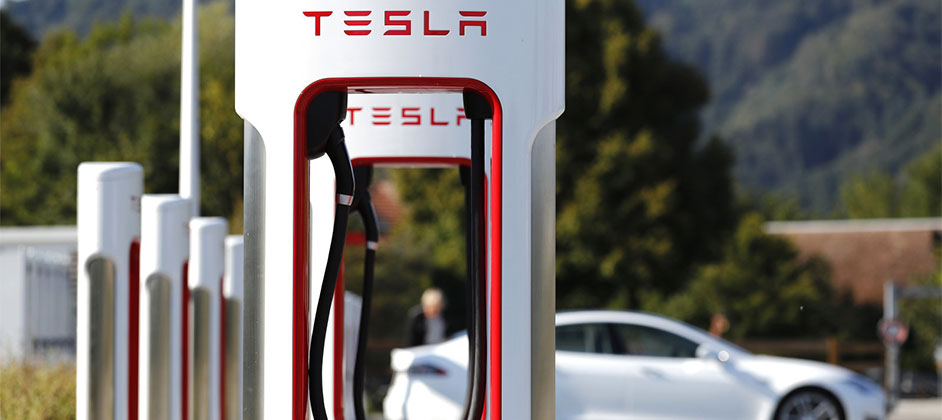 Tesla открывает все зарядные станции Supercharger для электромобилей сторонних производителей в Нидерландах