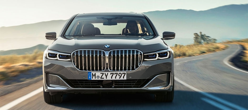 BMW 7 Series возглавил рейтинг авто с худшей остаточной стоимостью по версии iSeeCars