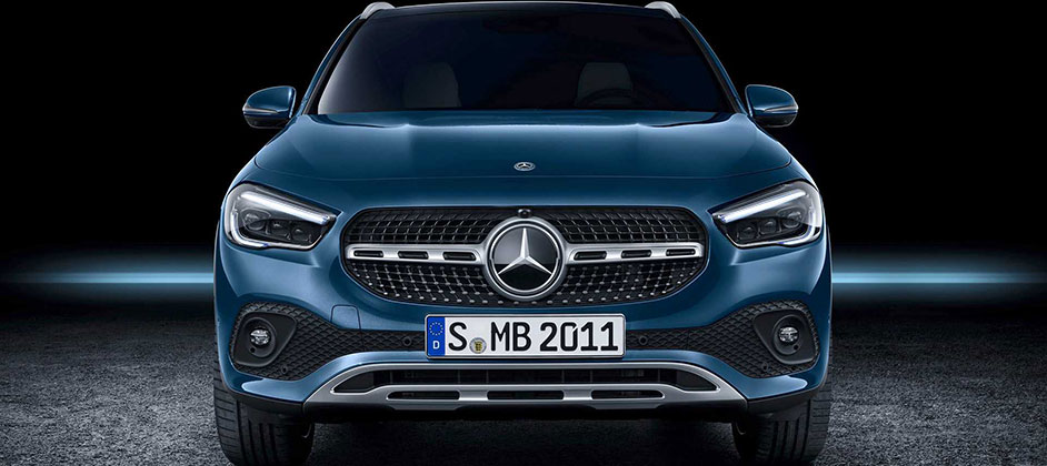 Новый Mercedes-Benz GLA: внедорожный пакет и салон от В-класса